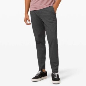 lululemon athletica Shadow Lite Pant 30” Size 33 Oxford Cotton